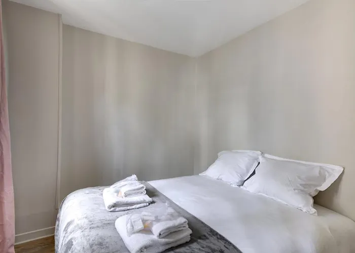 Appartement 569 Monceau - Superbe A *